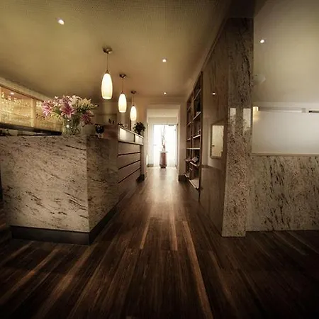 ホテル Zum Riesen *