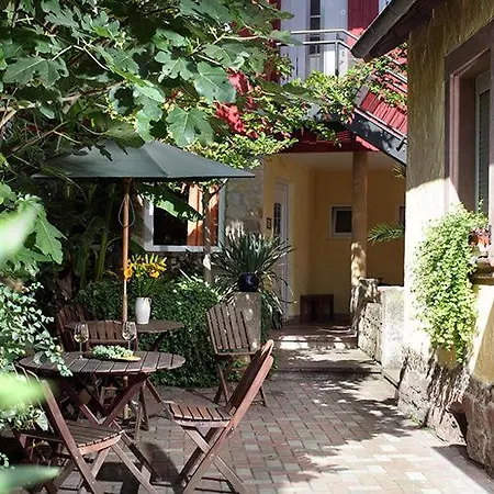 Zum Riesen ホテル *